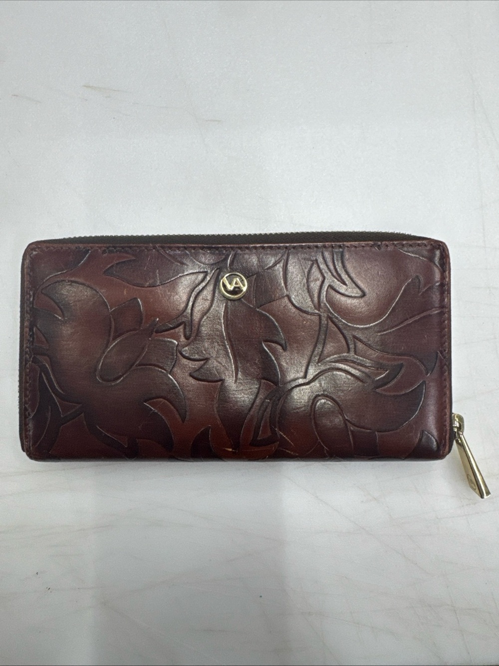 Valentina Leather Clutch Wallet Embossed Tulip Leaf Zip Gorgeous Brown